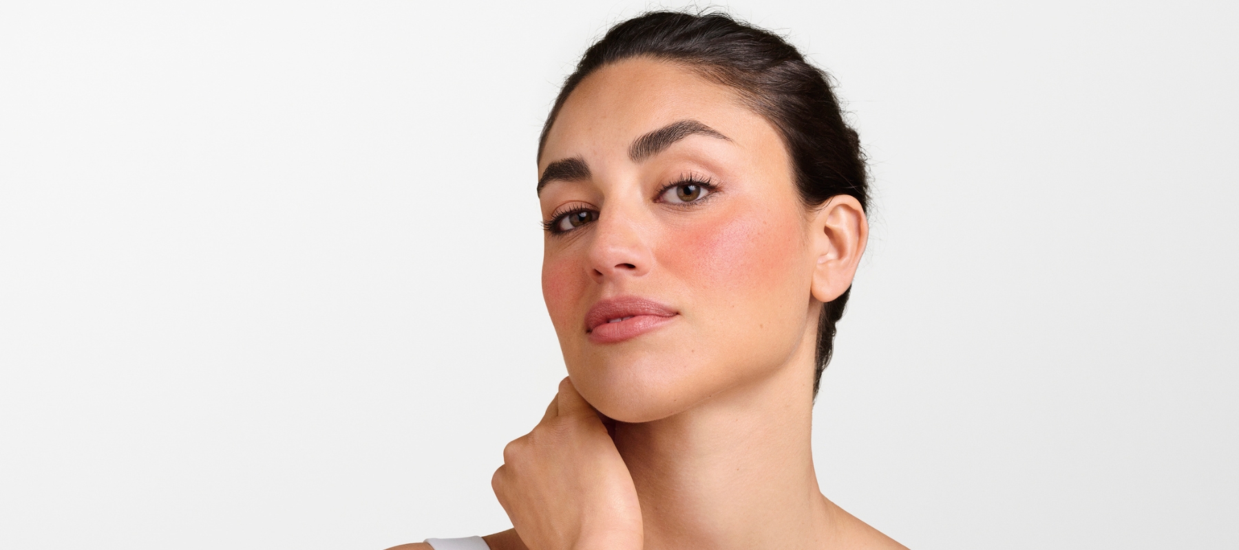 Femme peau sensible rosacée