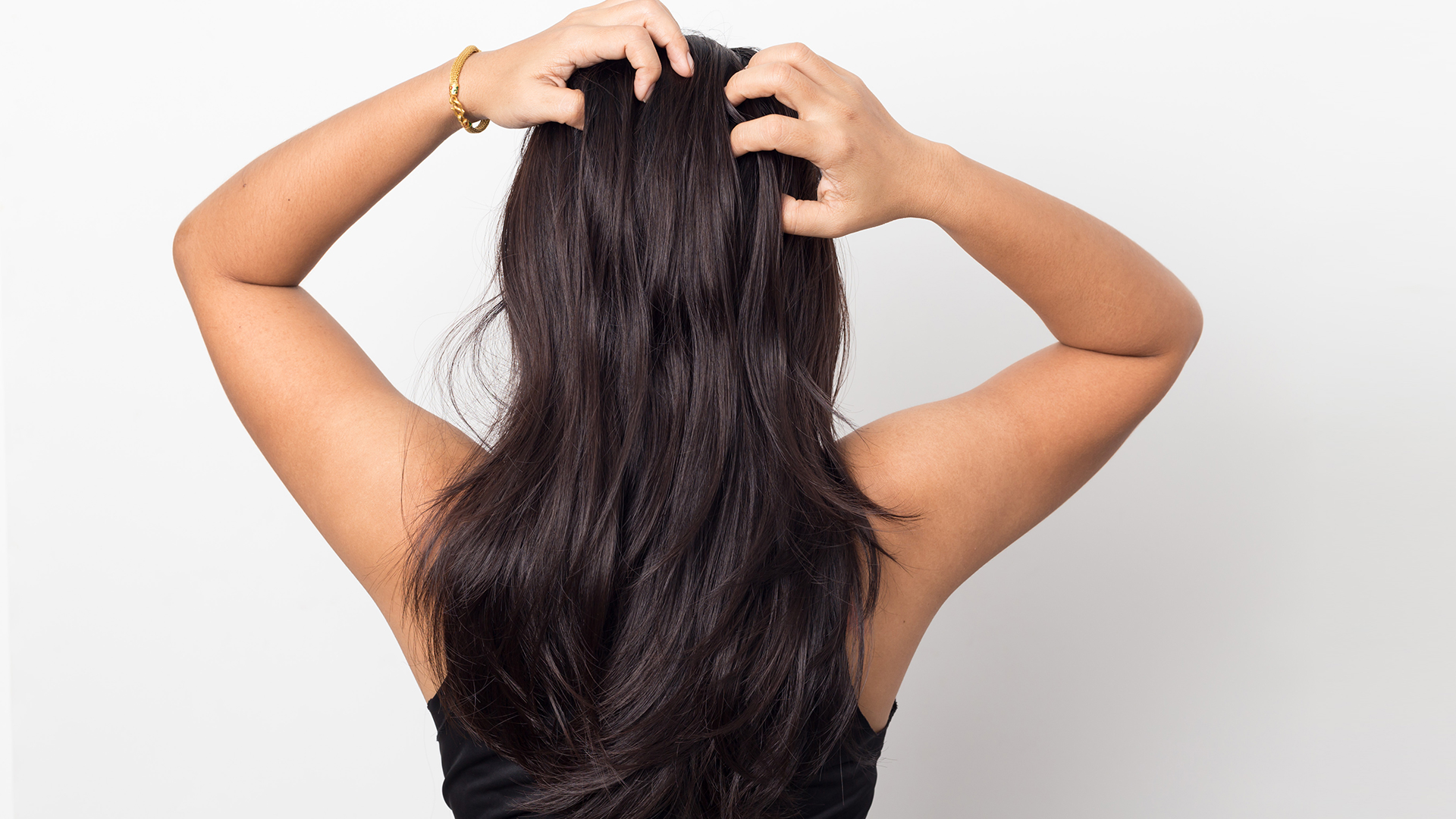Pellicule & Cheveux : éliminer les croutes du cuir chevelu