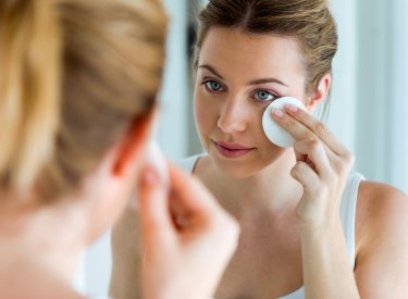 démaquillage yeux coton